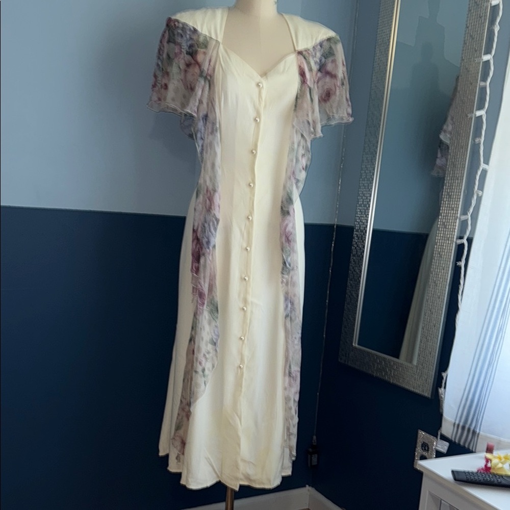 Vintage Elegant Cream Floral Dress